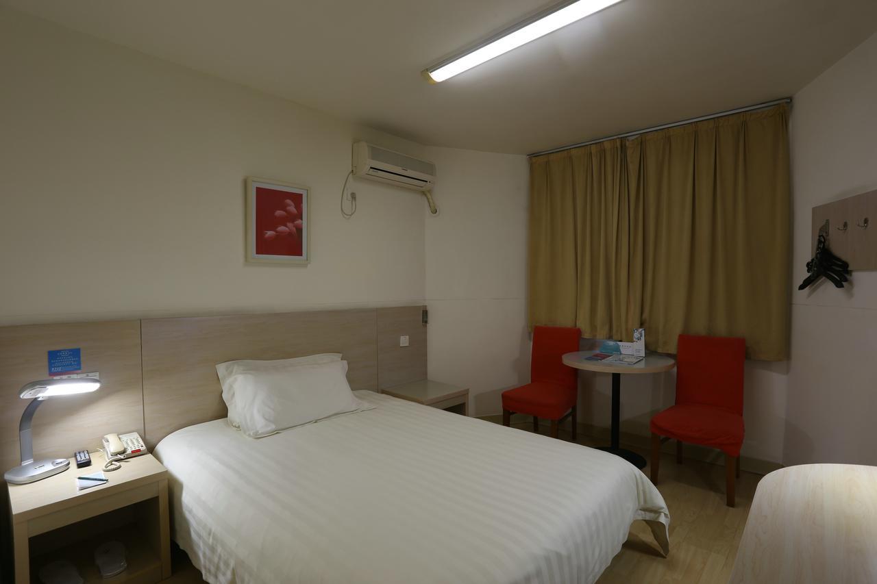 Jinjiang Inn Qingdao Wuxi Square Nanjing Road Metro Station Exterior photo